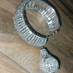 Trendy Silver Diamond Bracelet For Girls