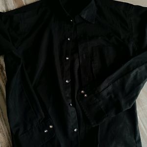 Unisex Black Shirt