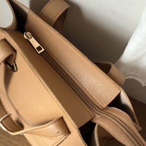 Miniso Brown Handbag🤎🍄‍🟫