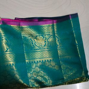 New Soft Pattu Saree With Unstitched Blouse Piece