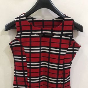 Plaid Red-Black-White Sleeveless Crop Top