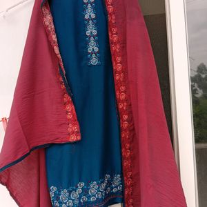 A nice frock Suit & dupatta