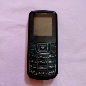 Samsung Guru E1160i Keypad Mobile Phone