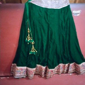 Velvet Lehnga