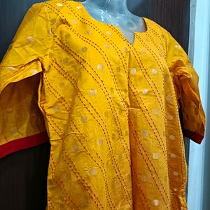 Silk Kurta With Red Duppata