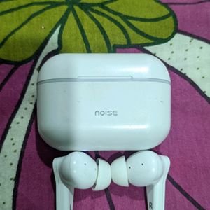 Trending Earbuds Noise Buds VS102 (White)
