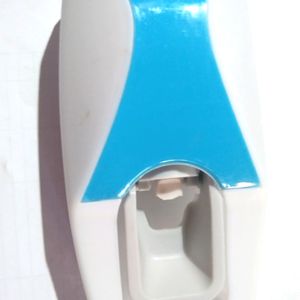 Toothbrush Squeezing Device