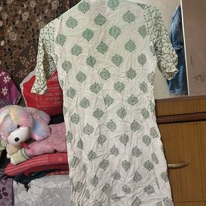 White And Green Women Kurti