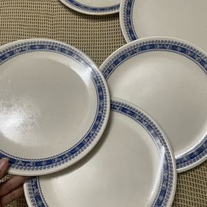 6 Melamine Plates