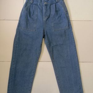 High Waist Straight Fit Jeans