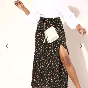 Woman Black Floral Fantasy Skirt