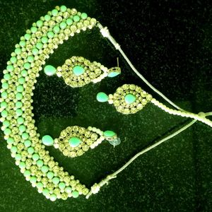 Chokar set with tikka and earings