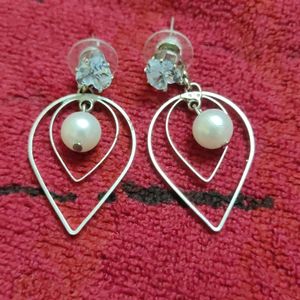 Crystal And Pearl Earing