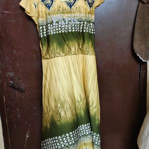 Gold/Yellow Midi Dress With Lining