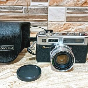 YASHICA GSN Electro 35 Camera