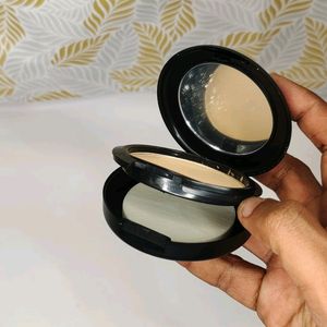 Mac Studio Fix Professional Compact