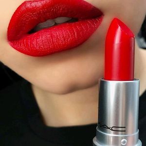 MAC RED COLOUR LIPSTICK