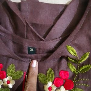 New Kurti With Beautiful Embroidery