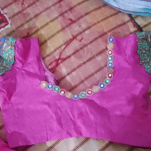 Really Good Saree With Blouse No Damages