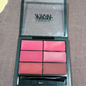 Nykaa Sealed With A Kiss Lip Palette