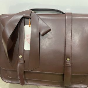 Surplus Bag From USA - Original Vegan Leather - 120$ On The Website - With 2 Slings - Can Be Made Into Sling As Well As Bag Pack 15”