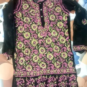 Chikankari kurti