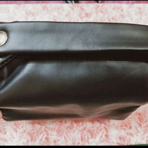 ORIGINAL MAC LUXE COSMETICS POUCH WITH HANDLE