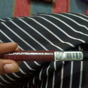 LAKME Forever Matte Liquid Lipcolor