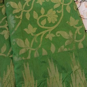 Green Taant Benarasi Saree With All Over Zari Work