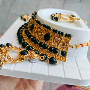 Black Colour Necklace Set