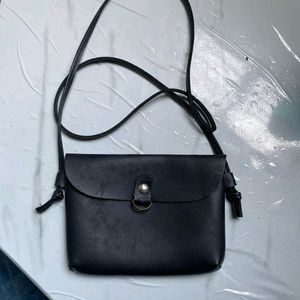 Black Slingbag