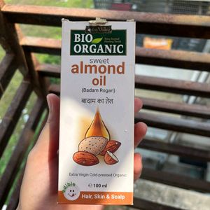 INDUS VALLEY Bio Organic Cold Pressed Almond Oil