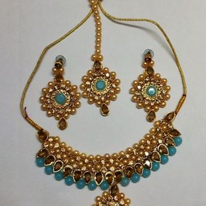 Kundan Necklace With Matching Earrings  And Maangt