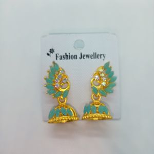 30 Rs Off Brand New Earrings Pack Of 2