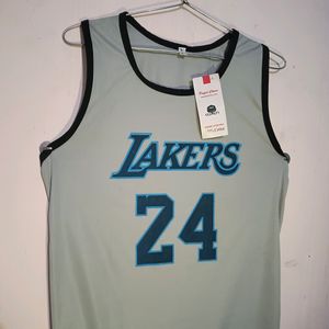 New Lakers Sando...