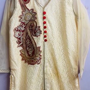 Kurta Set Never Wear With Good Condition