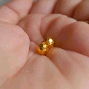 22crt Gold Studs With Bill