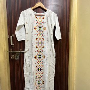 White Clr Crepe Kurti