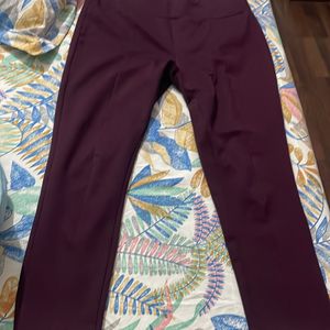 Wine coloured fitted jeggings