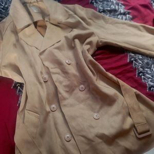 Beige Overcoat / Trenchcoat