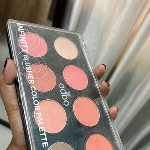 BLUSH PALETTE