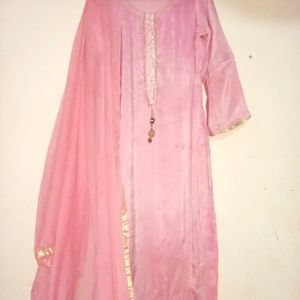 Pretty 🦋 Pink Kurta With Dupatta