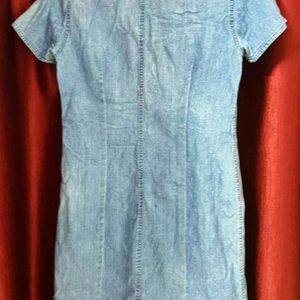 Denim knee length dress (Tich button)