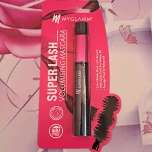 Myglamm Super Lash Volumizing Mascara