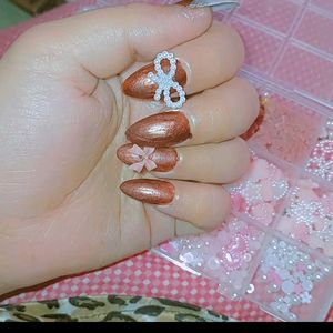 Mene Design Kiya Hai Brown 5 Nails