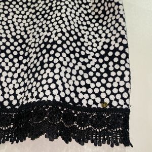 Black And White Dotted Sleevless Crop Top