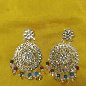 Multicolor Earrings With Mangtika