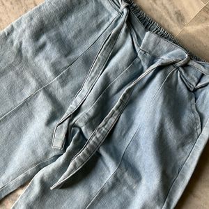 BLUE FLARE JEANS