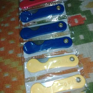 Folding Knifes(4 Piss/Any Colour)🔪