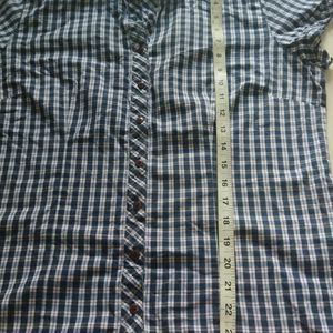 White And Navy Blue Checks XL Shirt